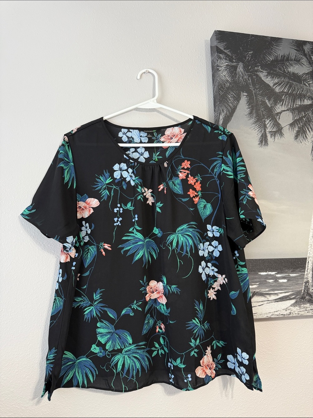 Banana Republic Black Floral Short-Sleeve Blouse with Teal and Coral Accents